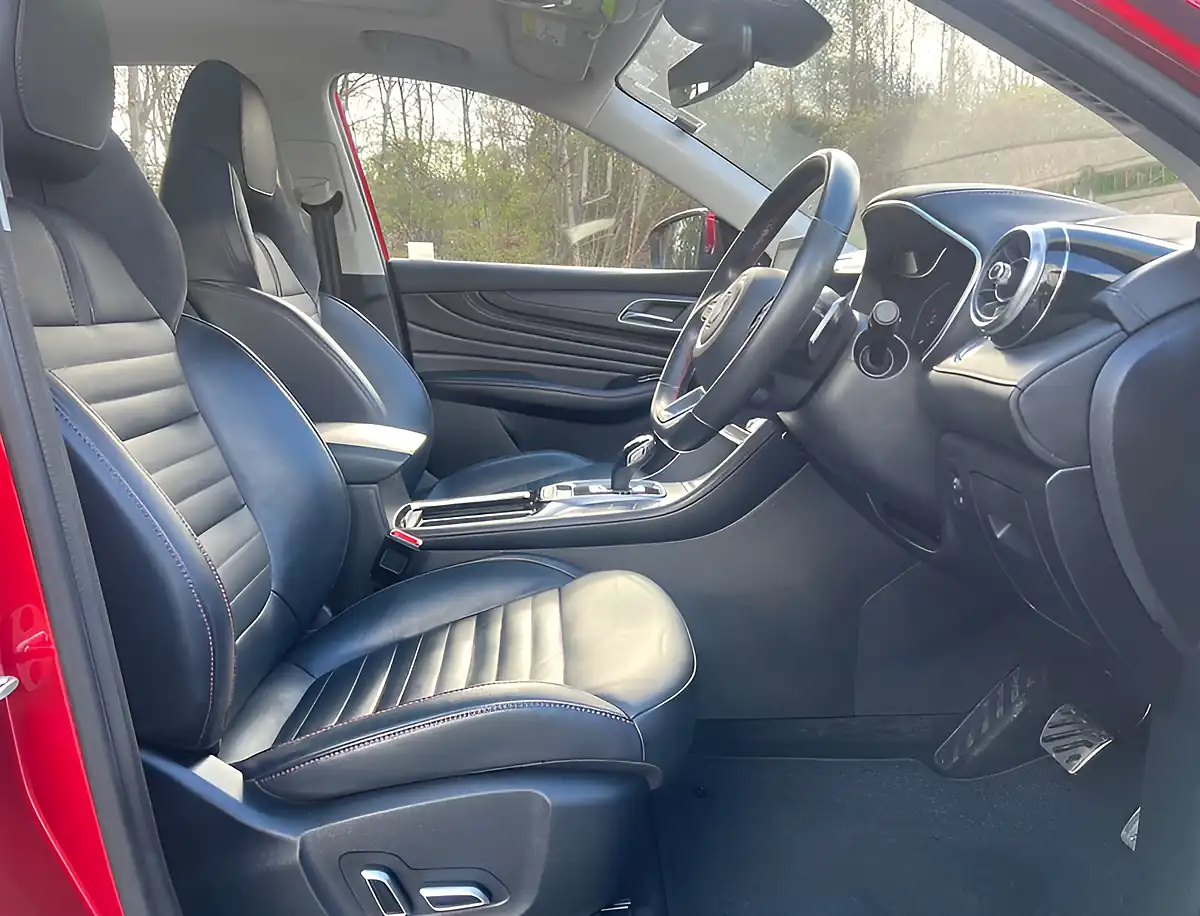Used 2022 MG Hs Exclusive Red - Interior and Exterior details 13