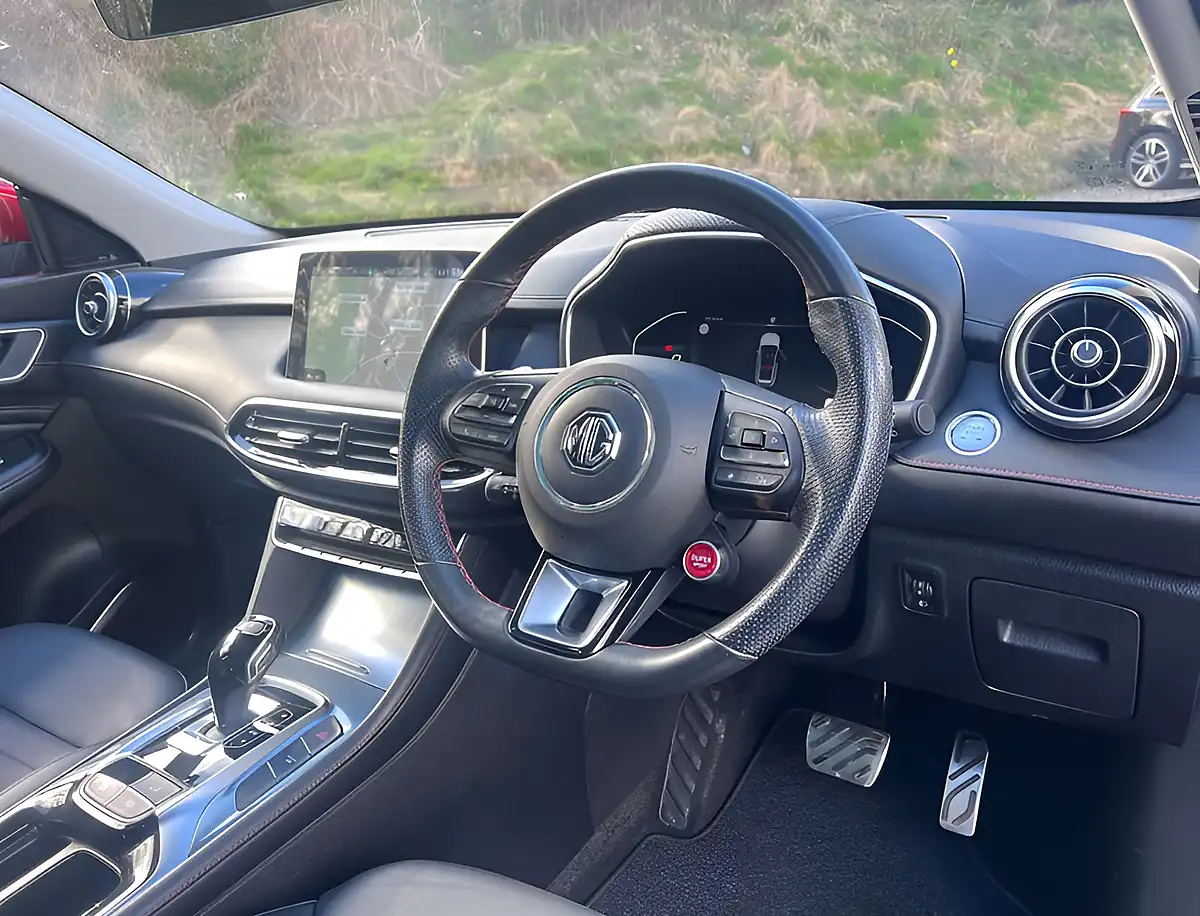 Used 2022 MG Hs Exclusive Red - Interior and Exterior details 15