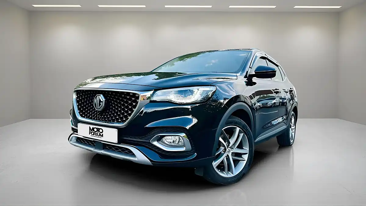 Used 2022 MG MG Hs Excite Black - Front View