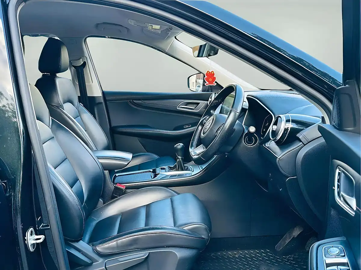 Used 2022 MG MG Hs Excite Black - Interior and Exterior details 4