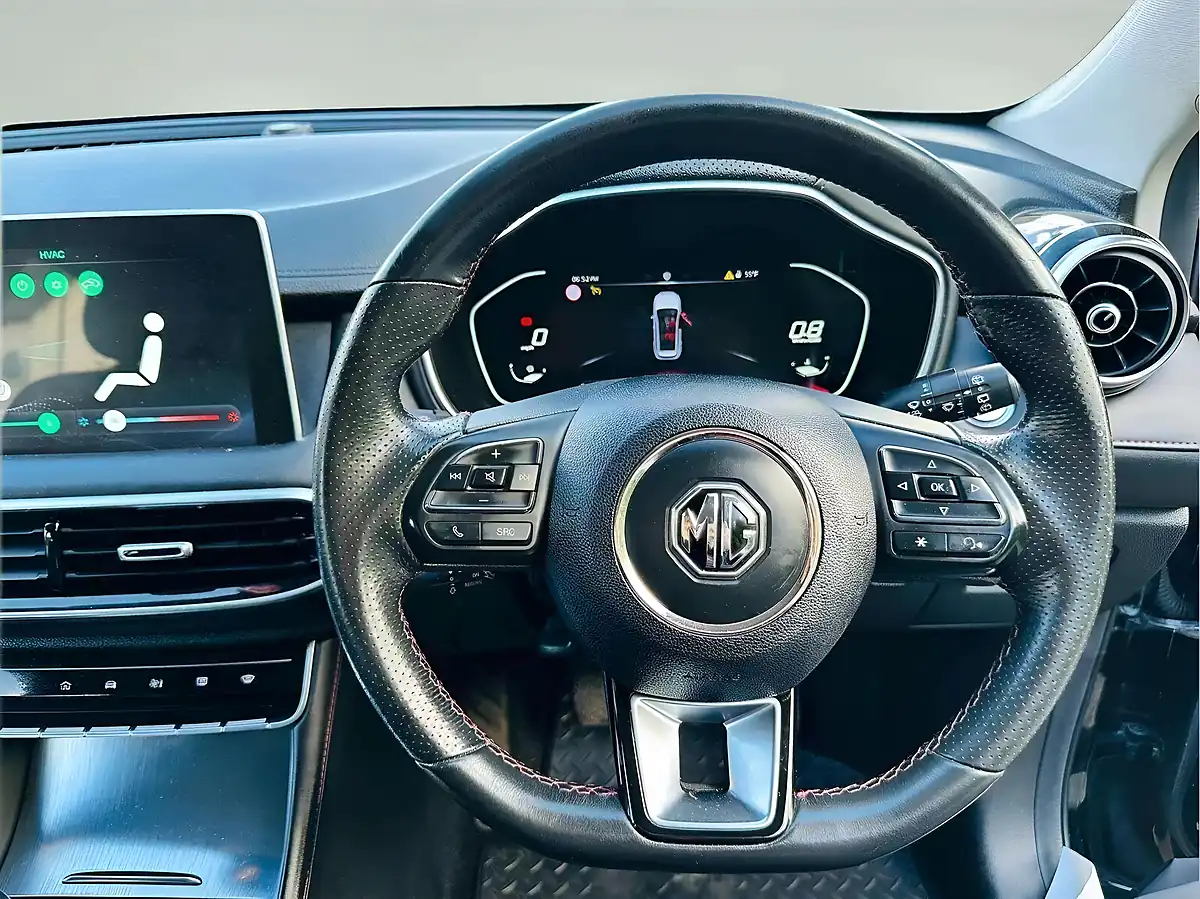 Used 2022 MG MG Hs Excite Black - Interior and Exterior details 5
