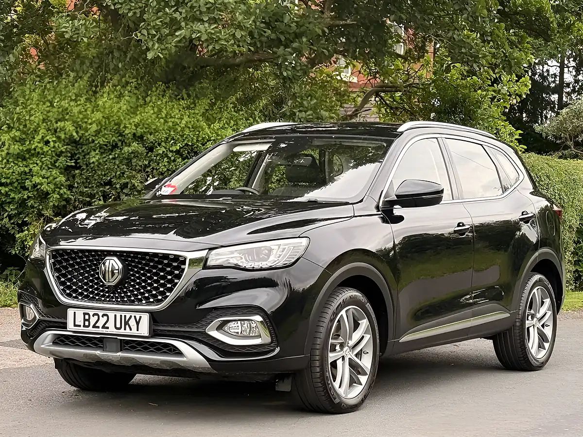 Used 2022 MG MG Hs Excite Black - Front View