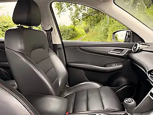 Used 2022 MG MG Hs Excite Black - Interior and Exterior details 10