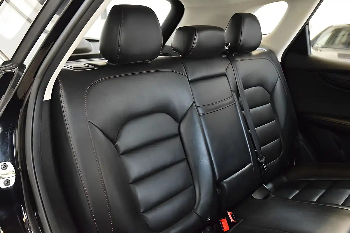 Used 2022 MG MG Hs Excite Black - Interior and Exterior details 16