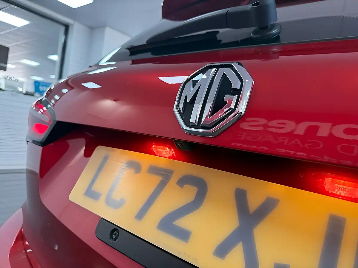 Used 2022 MG MG Hs Excite Red - Interior and Exterior details 10