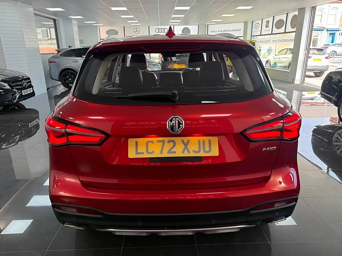 Used 2022 MG MG Hs Excite Red - Interior and Exterior details 12