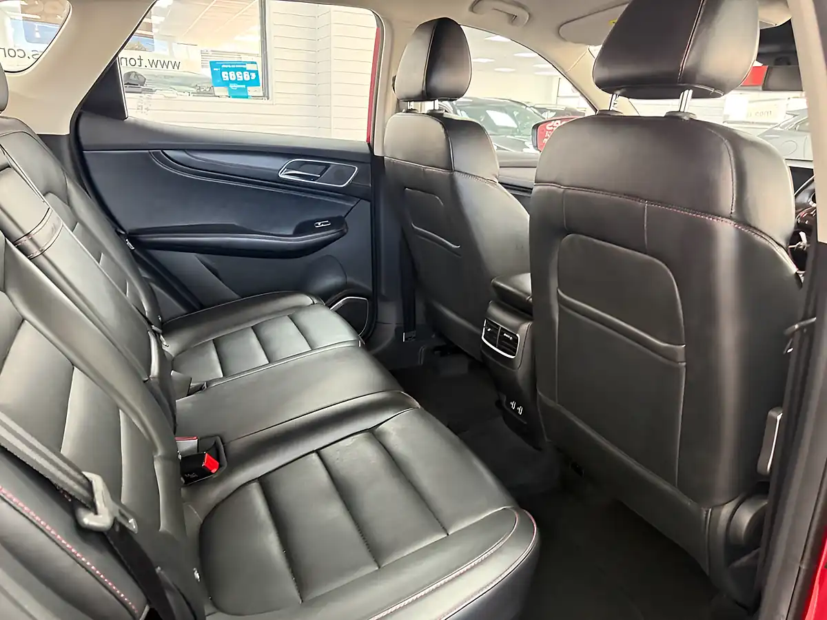 Used 2022 MG MG Hs Excite Red - Interior and Exterior details 4