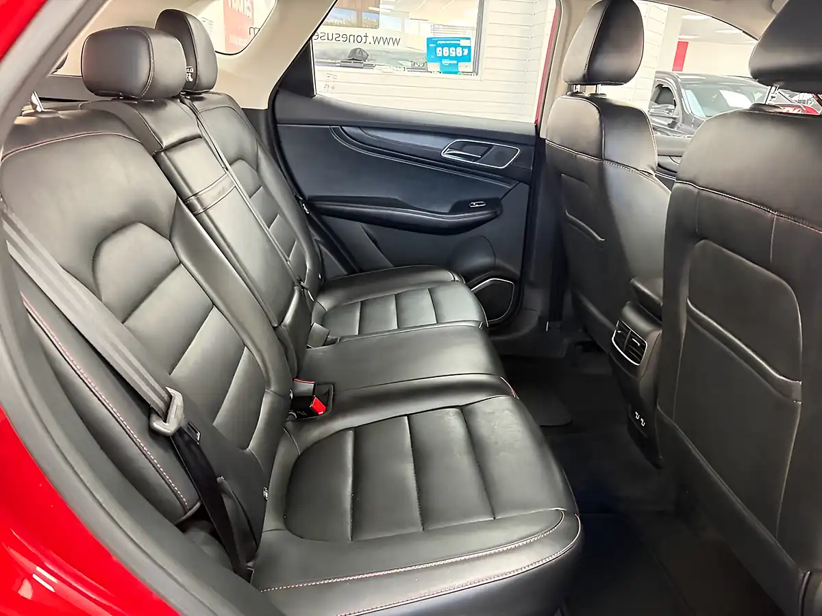 Used 2022 MG MG Hs Excite Red - Interior and Exterior details 5