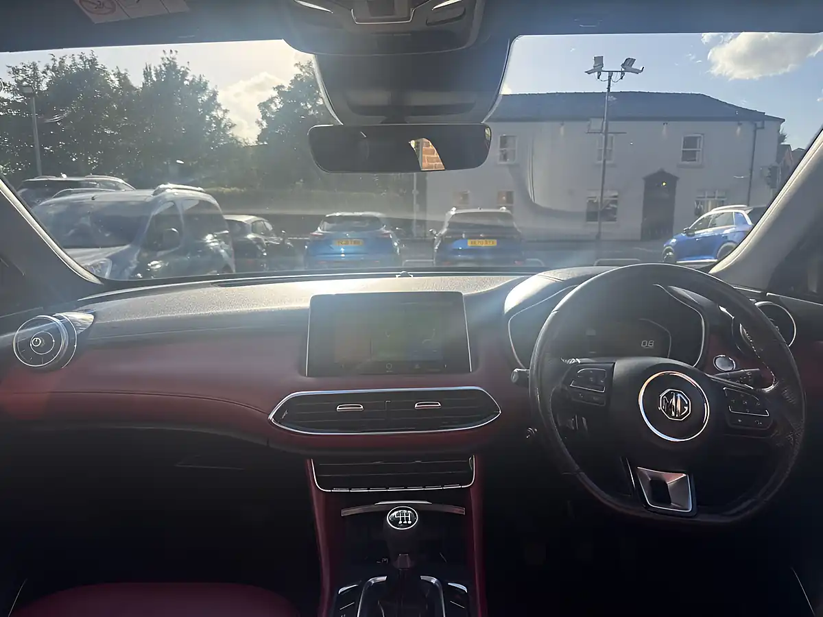Used 2022 MG MG Hs Exclusive Red - Interior and Exterior details 12