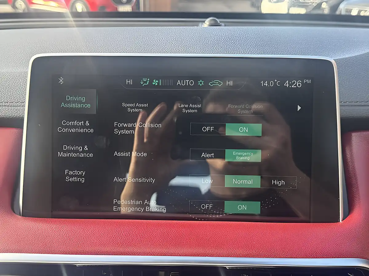 Used 2022 MG MG Hs Exclusive Red - Interior and Exterior details 19