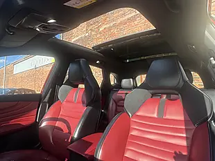 Used 2022 MG MG Hs Exclusive Red - Interior and Exterior details 6