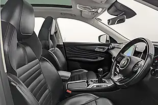 Used 2022 MG MG Hs Exclusive White - Interior and Exterior details 2