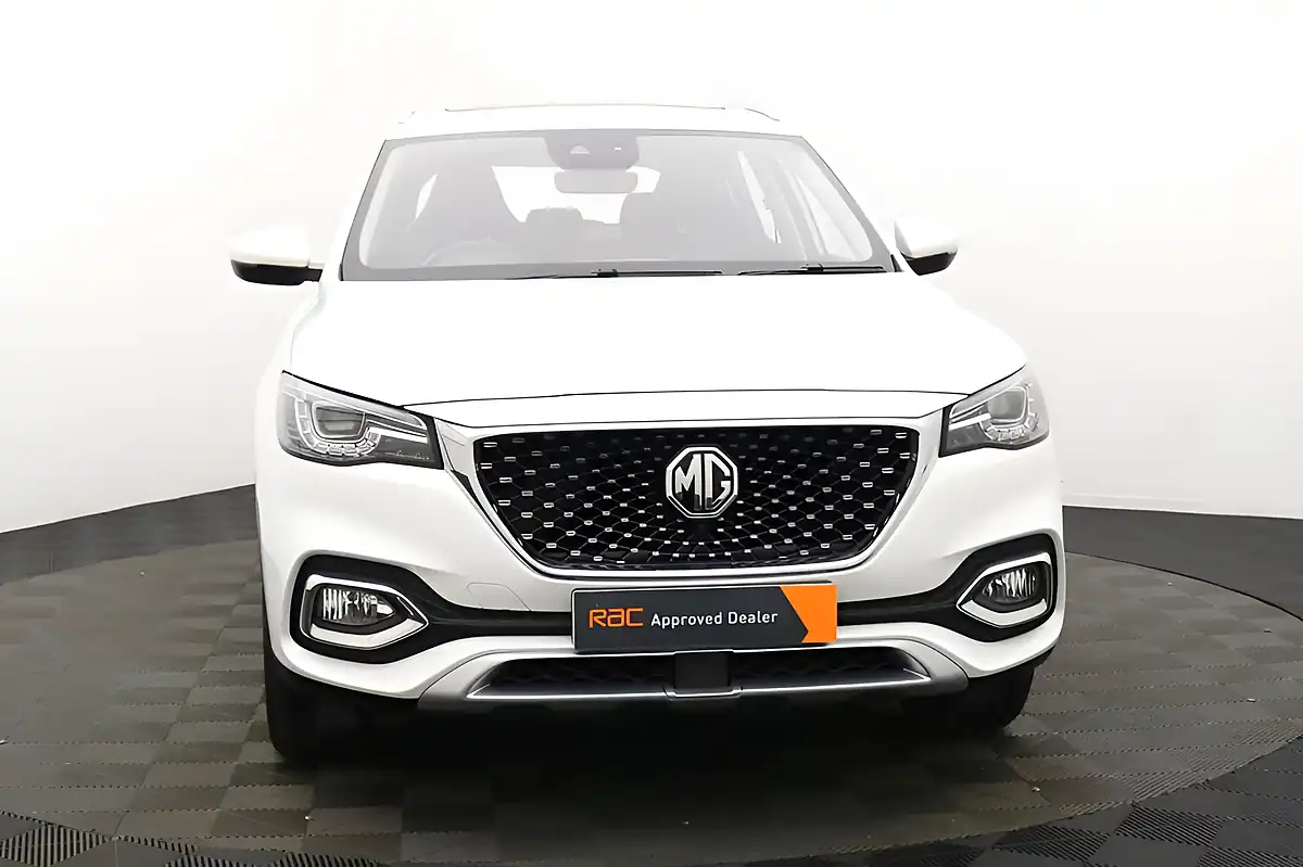 Used 2022 MG MG Hs Exclusive White - Interior and Exterior details 7