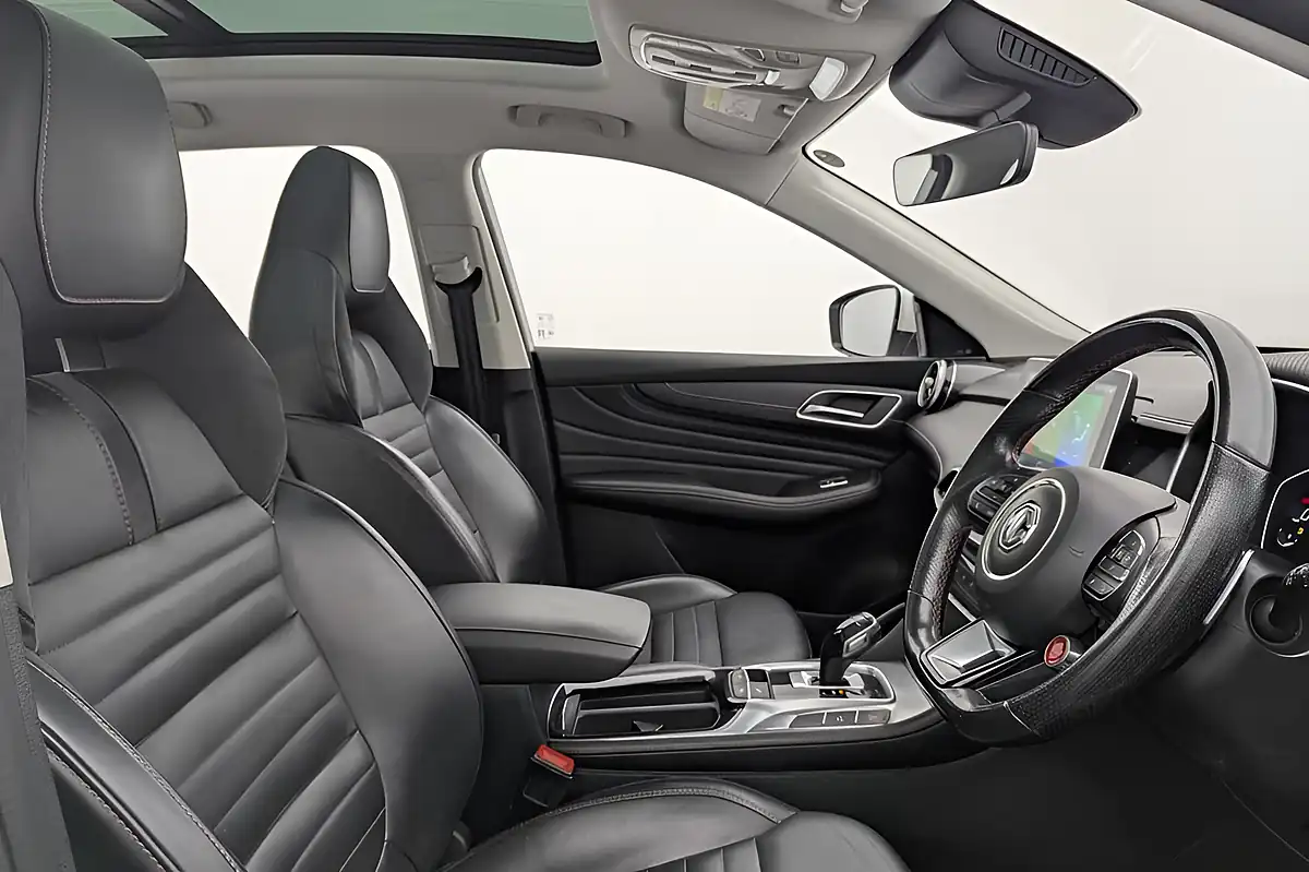 Used 2022 MG MG Hs Exclusive White - Interior and Exterior details 2