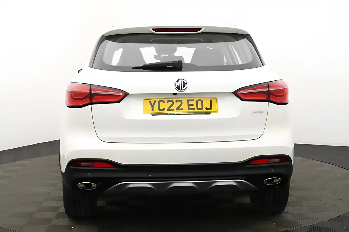 Used 2022 MG MG Hs Exclusive White - Interior and Exterior details 4