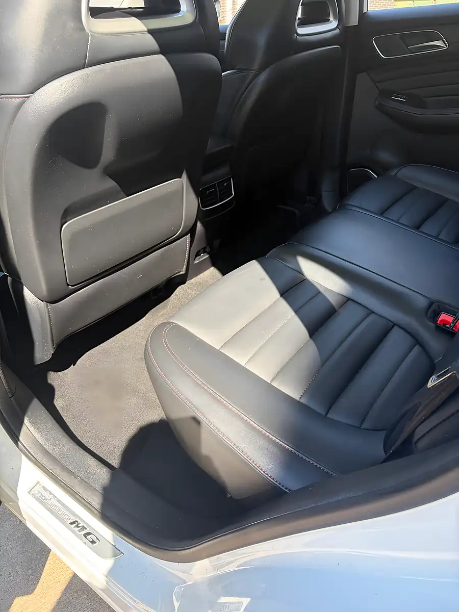 Used 2022 MG MG Hs Exclusive White - Interior and Exterior details 10