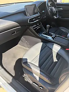 Used 2022 MG MG Hs Exclusive White - Interior and Exterior details 11