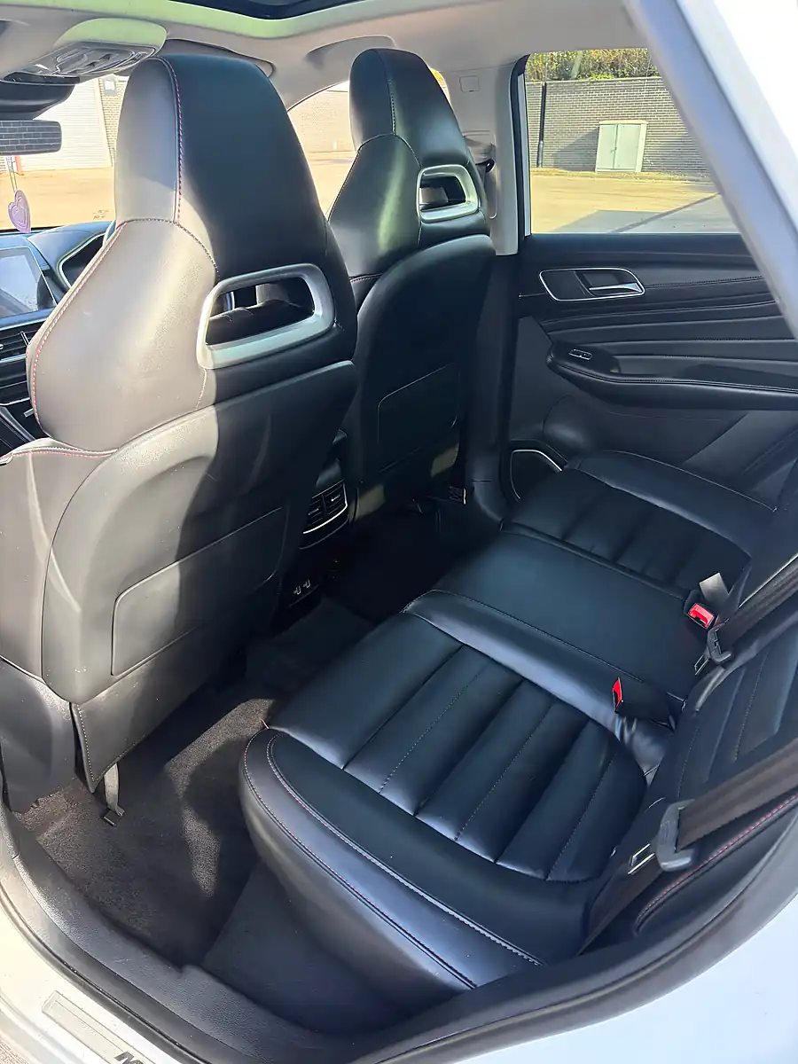 Used 2022 MG MG Hs Exclusive White - Interior and Exterior details 10