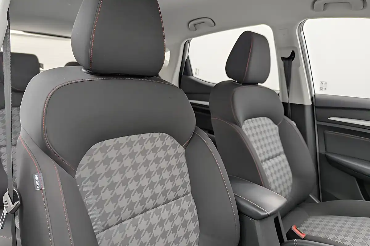 Used 2022 MG MG Zs Excite White - Interior and Exterior details 11