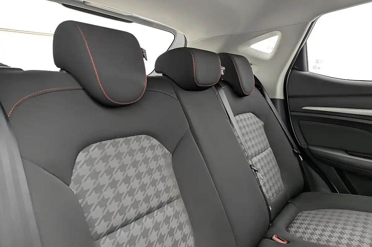 Used 2022 MG MG Zs Excite White - Interior and Exterior details 14