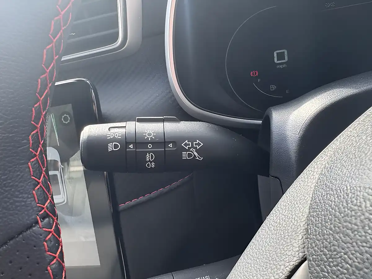 Used 2022 MG MG Zs Exclusive Black - Interior and Exterior details 14
