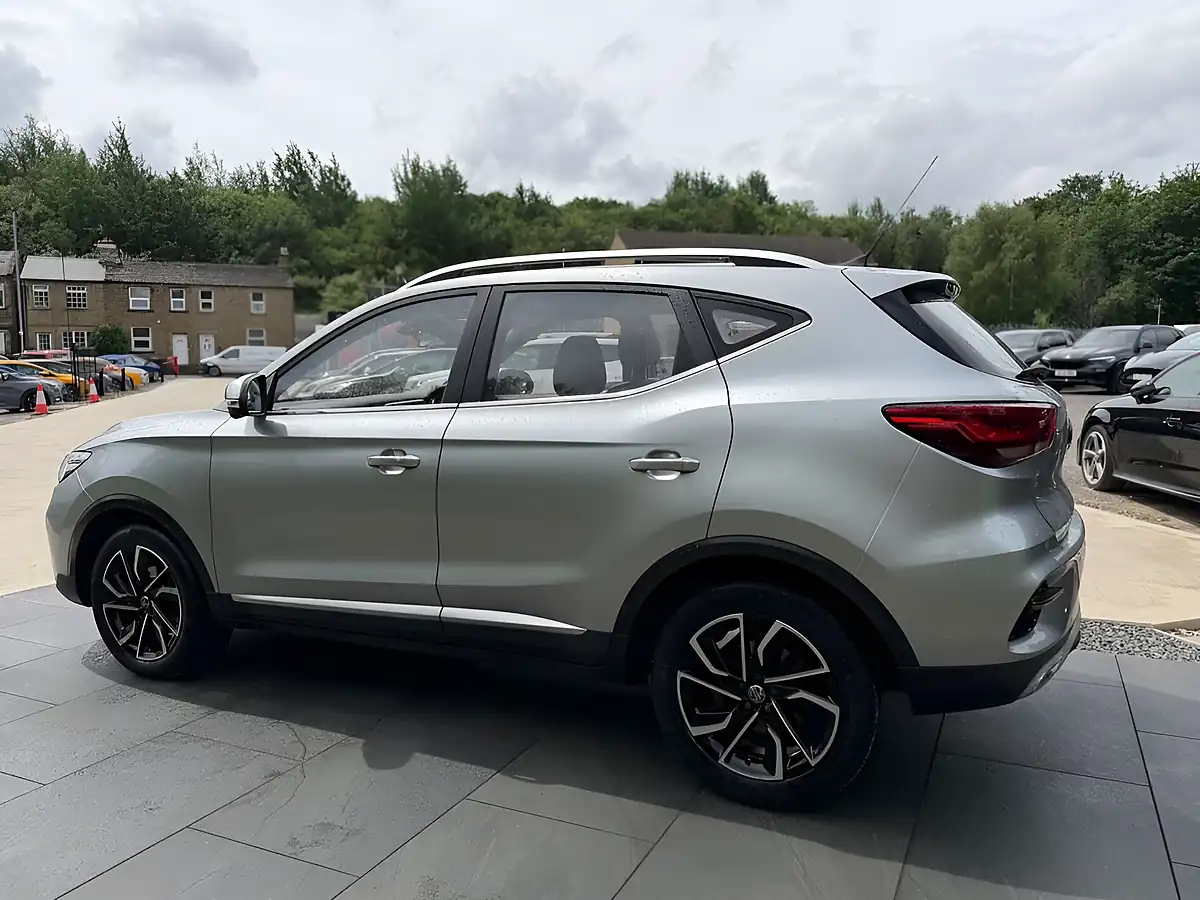 Used 2022 MG MG Zs Exclusive Silver - Interior and Exterior details 12