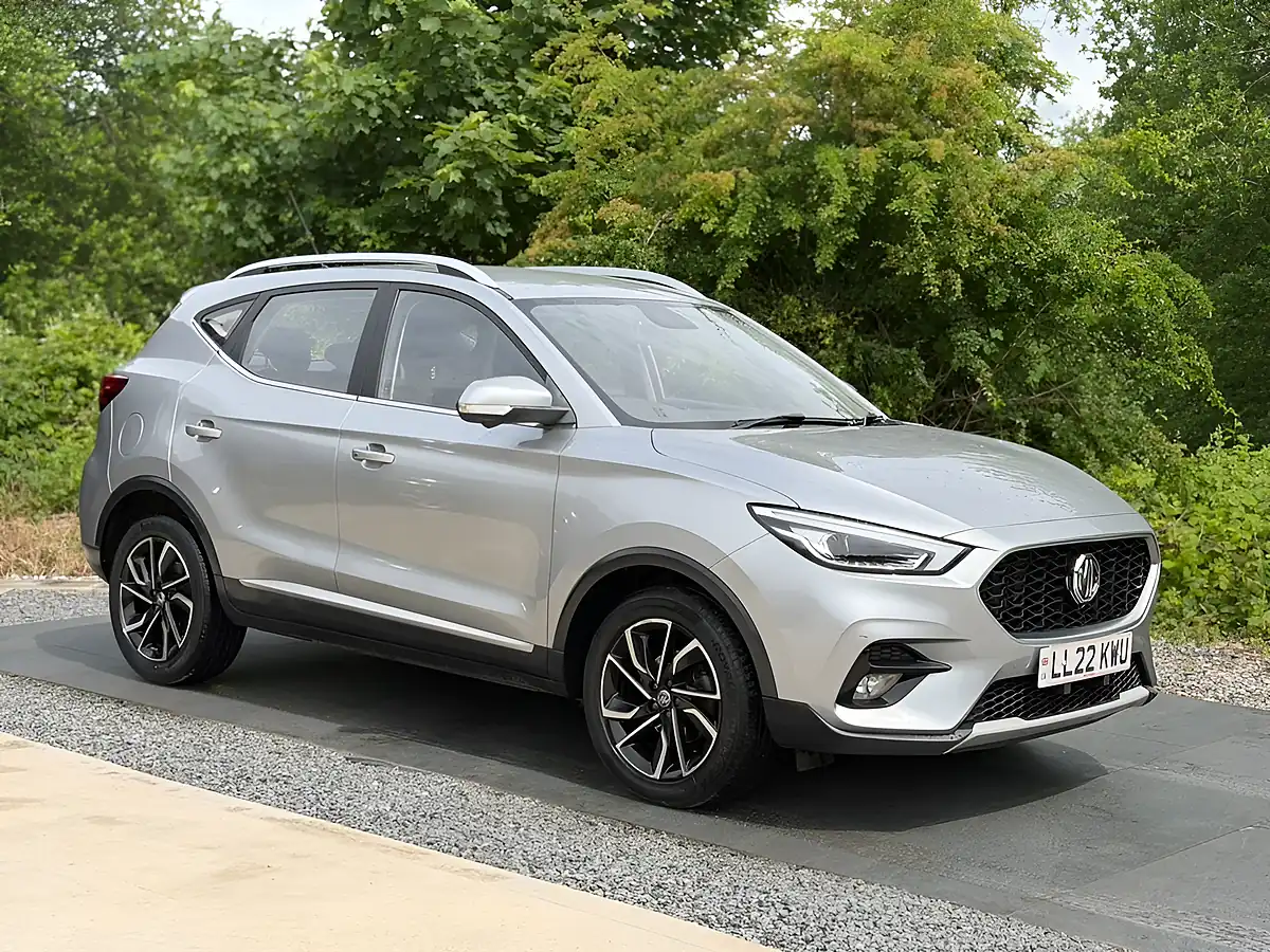 Used 2022 MG MG Zs Exclusive Silver - Interior and Exterior details 13