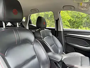 Used 2022 MG MG Zs Exclusive Silver - Interior and Exterior details 4