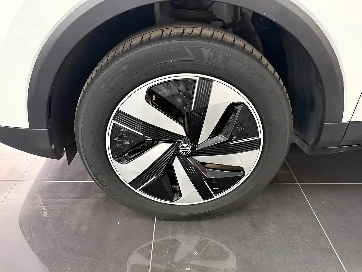 Used 2022 MG MG Zs Se White - Interior and Exterior details 17
