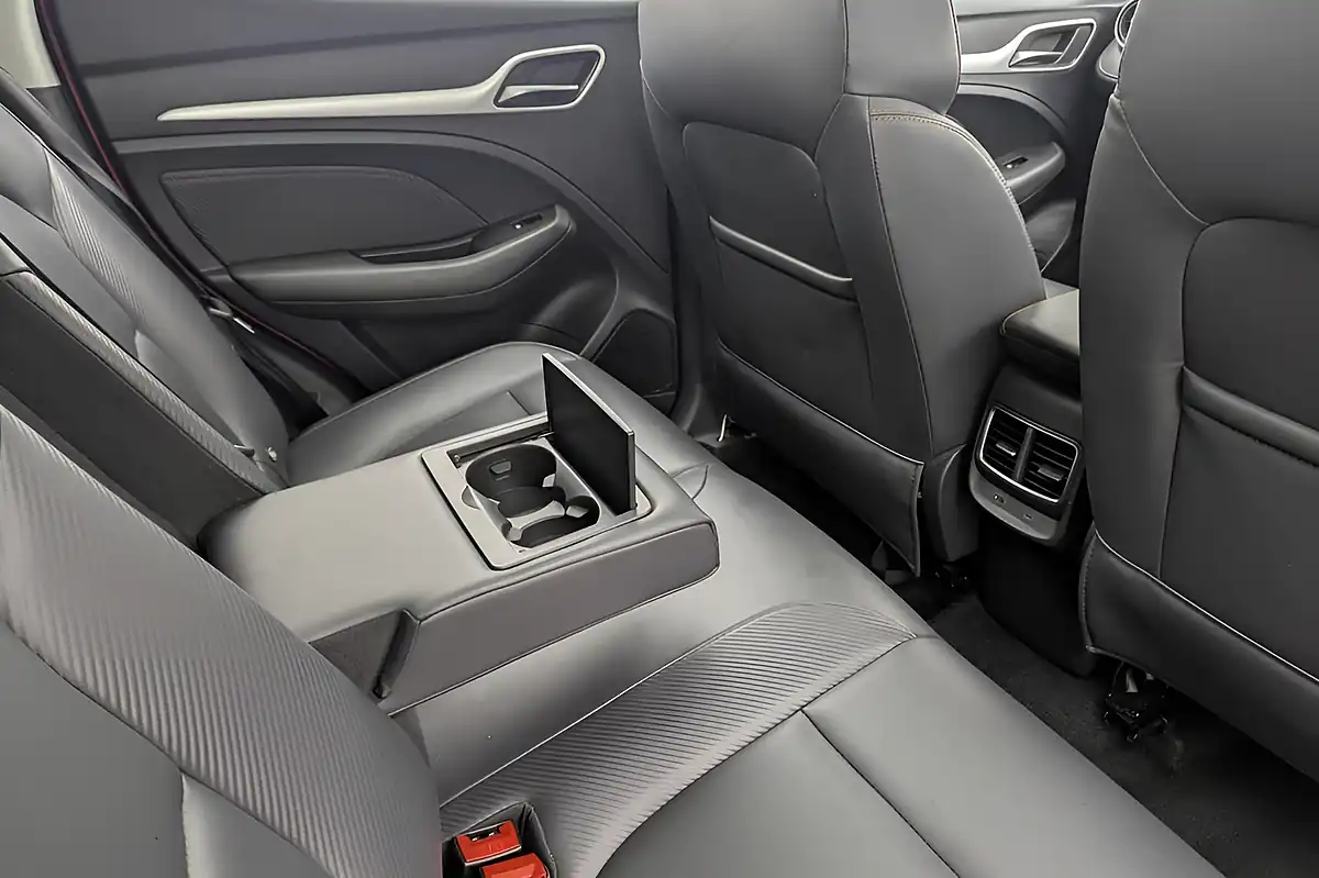 Used 2022 MG MG Zs Trophy Red - Interior and Exterior details 15