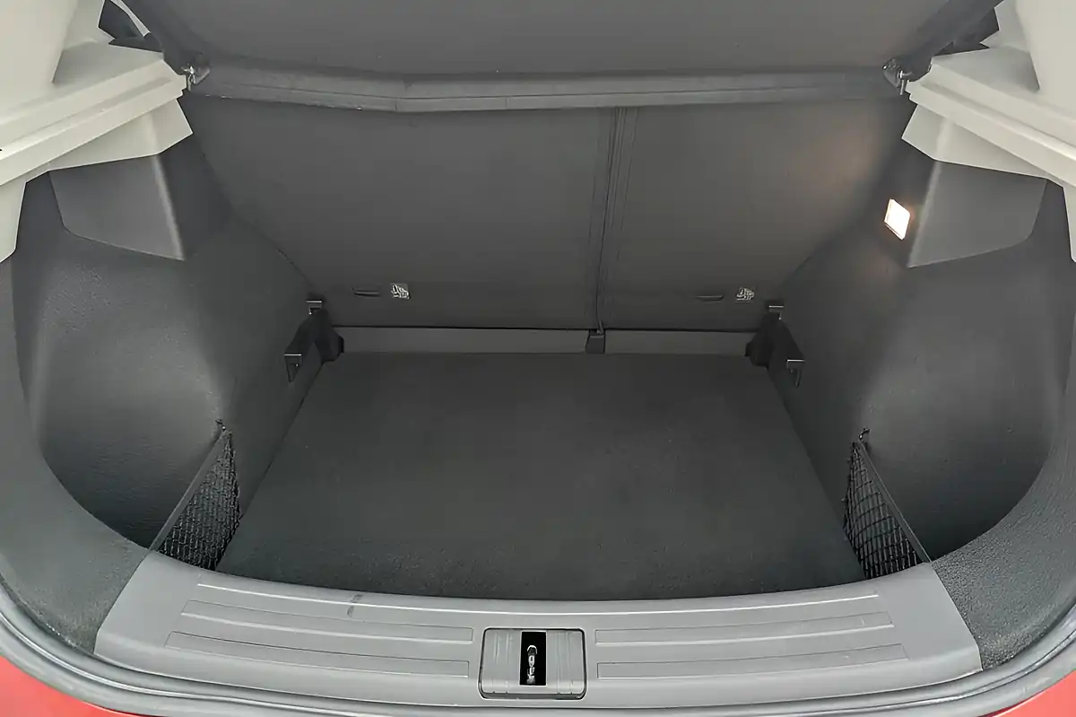 Used 2022 MG MG Zs Trophy Red - Interior and Exterior details 18