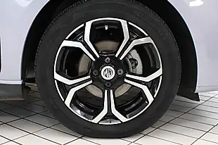Used 2022 MG MG3 Excite Southwark Silver - Interior and Exterior details 13