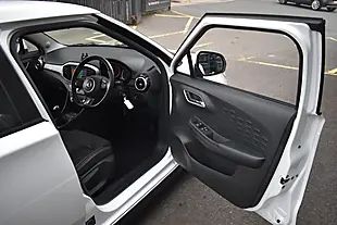 Used 2022 MG MG3 Exclusive Nav Arctic White - Interior and Exterior details 11