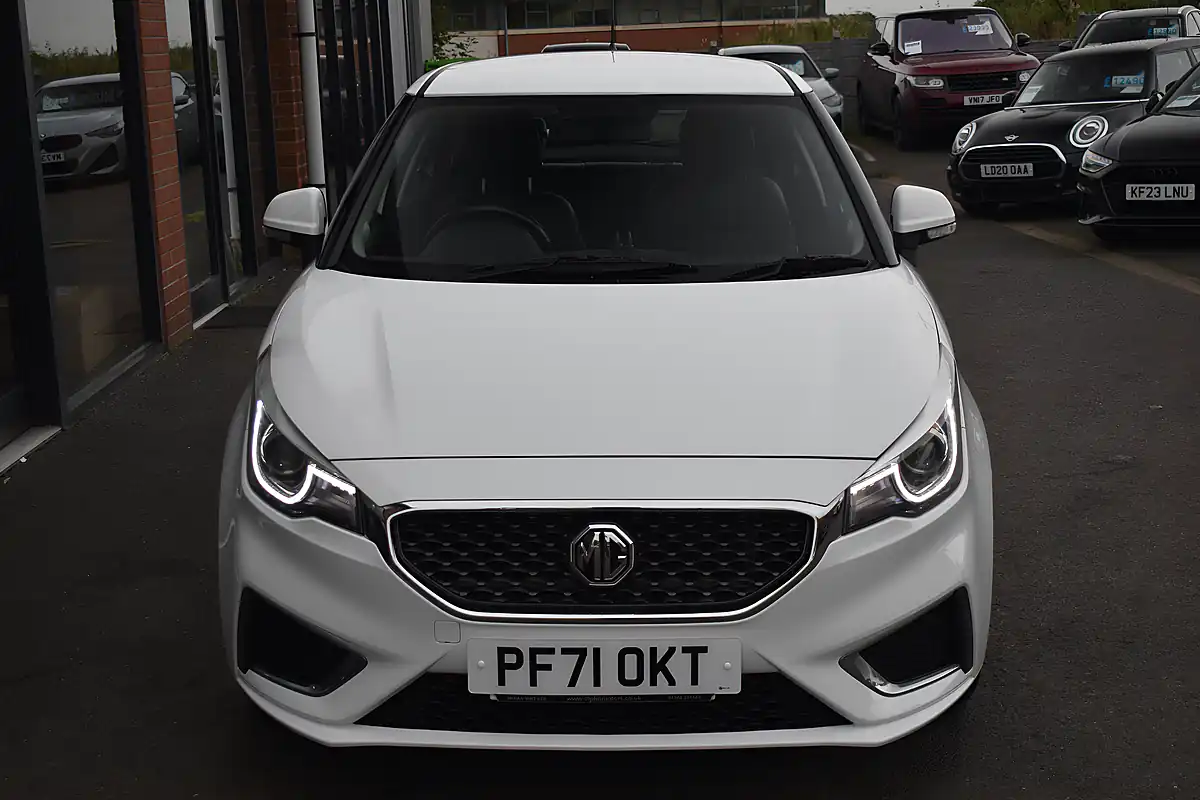 Used 2022 MG MG3 Exclusive Nav Arctic White - Interior and Exterior details 3