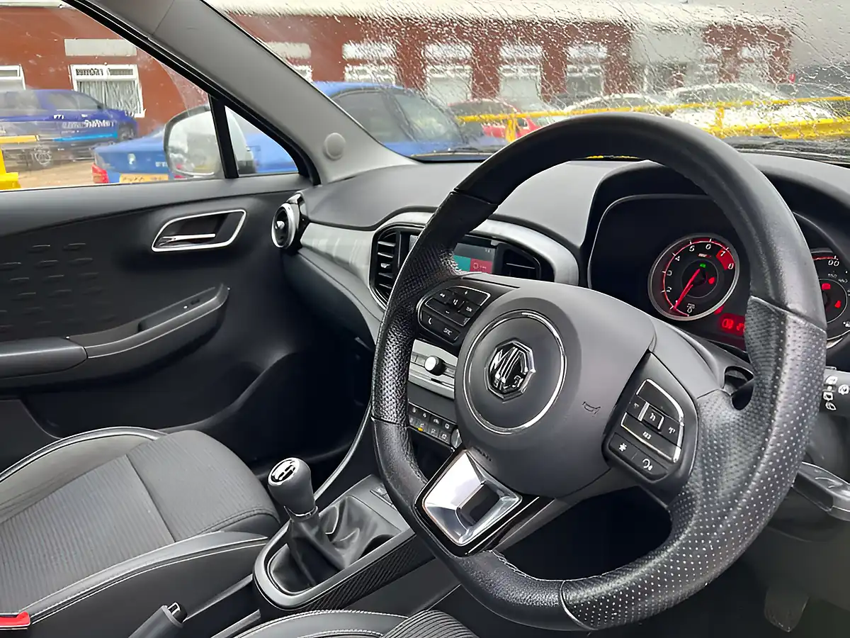 Used 2022 MG MG3 Exclusive Nav Arctic White - Interior and Exterior details 16