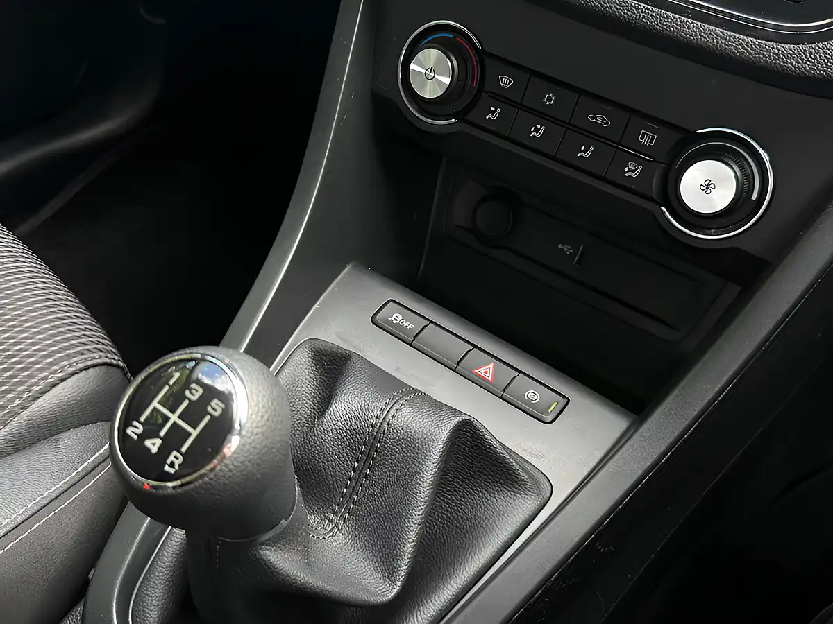 Used 2022 MG MG3 Exclusive Nav Blue - Interior and Exterior details 14