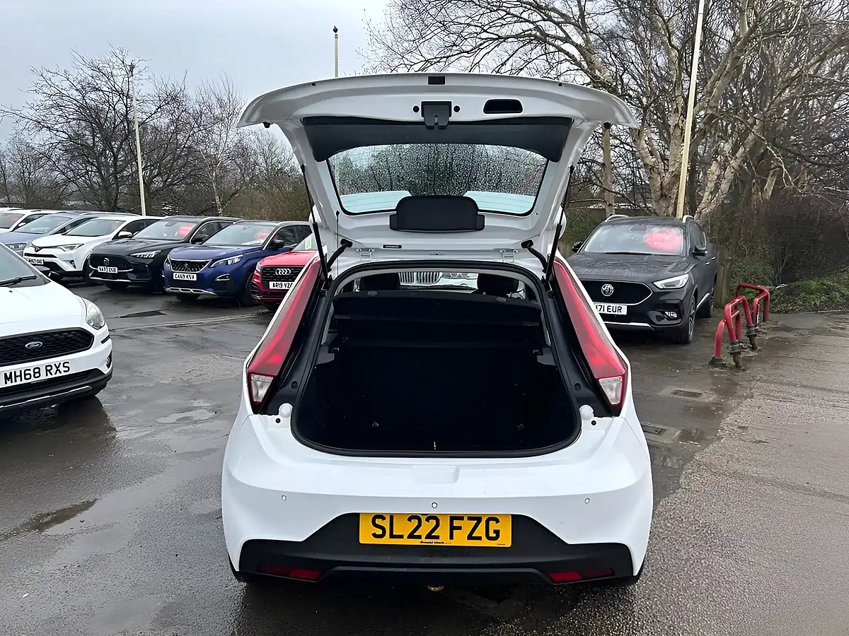 Used 2022 MG MG3 Exclusive Nav White - Interior and Exterior details 9