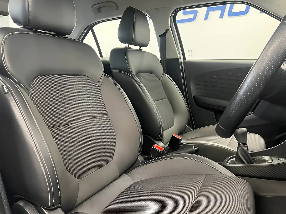 Used 2022 MG MG3 Exclusive Navigation Arctic White - Interior and Exterior details 3
