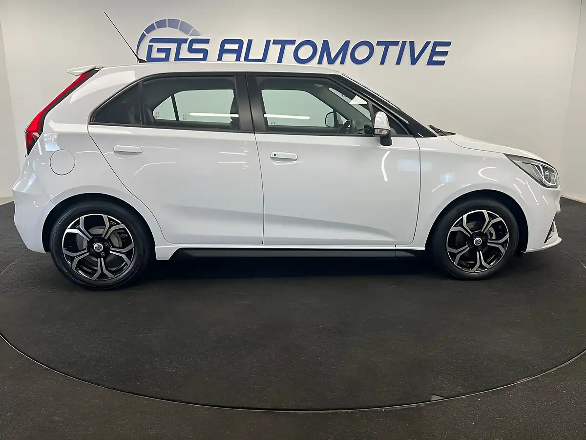 Used 2022 MG MG3 Exclusive Navigation Arctic White - Interior and Exterior details 5