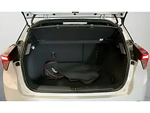 Used 2022 MG MG4 Se Long Range White - Interior and Exterior details 8