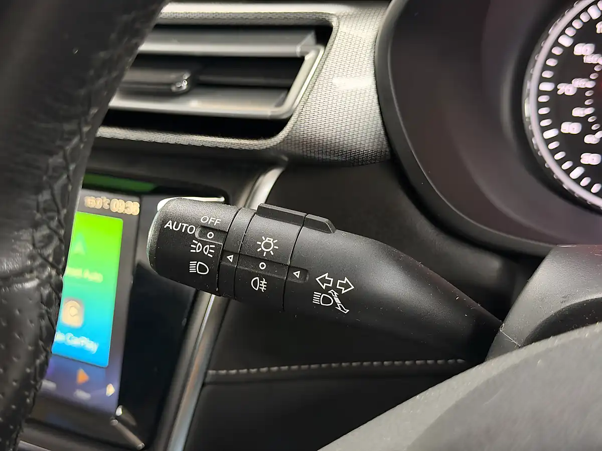 Used 2022 MG Mg5 Excite Long Range Westminster Silver - Interior and Exterior details 14