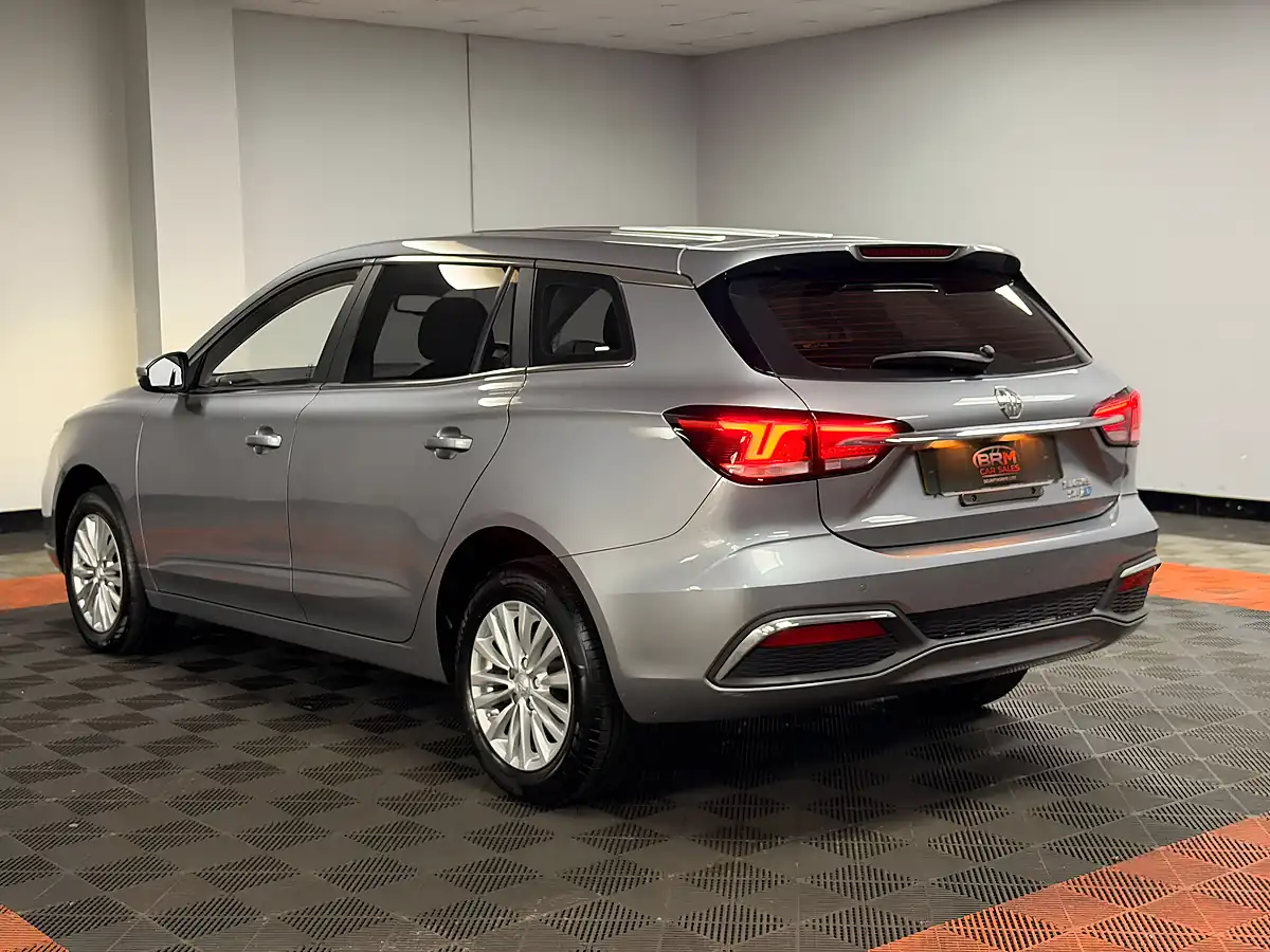 Used 2022 MG Mg5 Excite Long Range Westminster Silver - Interior and Exterior details 4