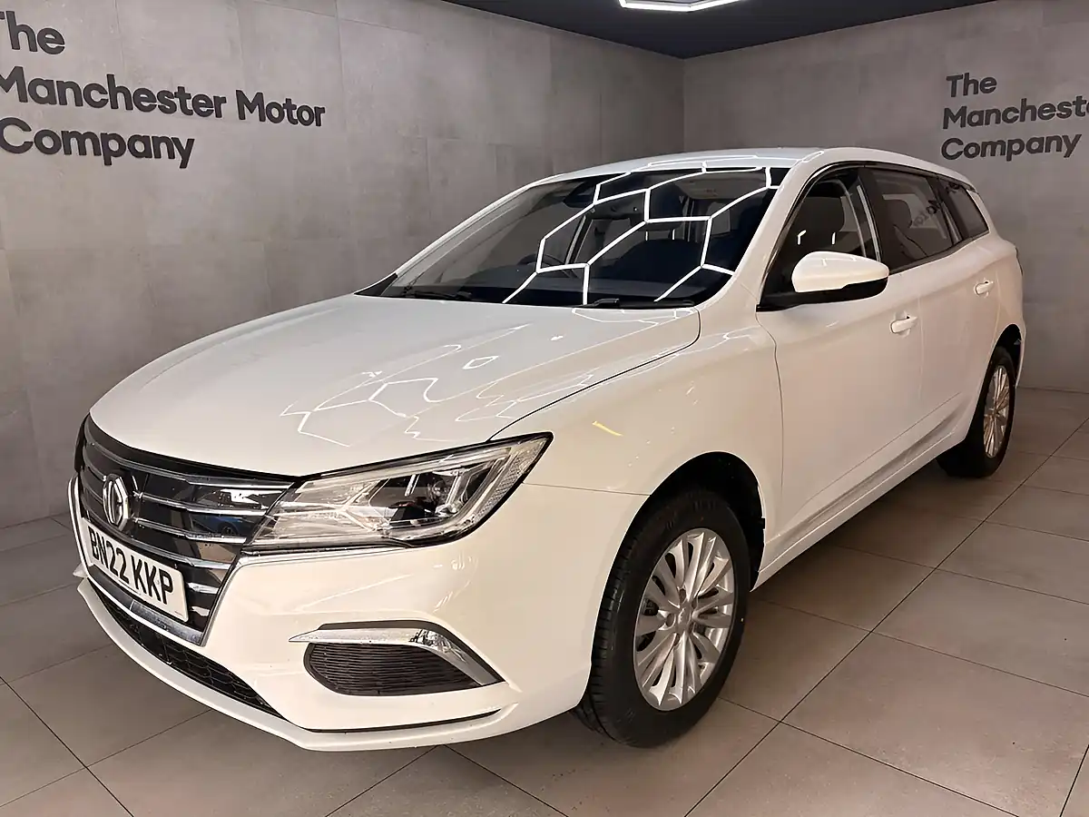 Used 2022 MG MG5 Excite Long Range White - Front View