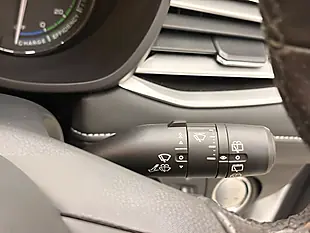Used 2022 MG MG5 Excite Long Range White - Interior and Exterior details 11