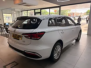 Used 2022 MG MG5 Excite Long Range White - Interior and Exterior details 3