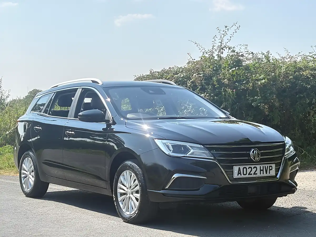 Used 2022 MG MG5 Exclusive Long Range Black - Front View