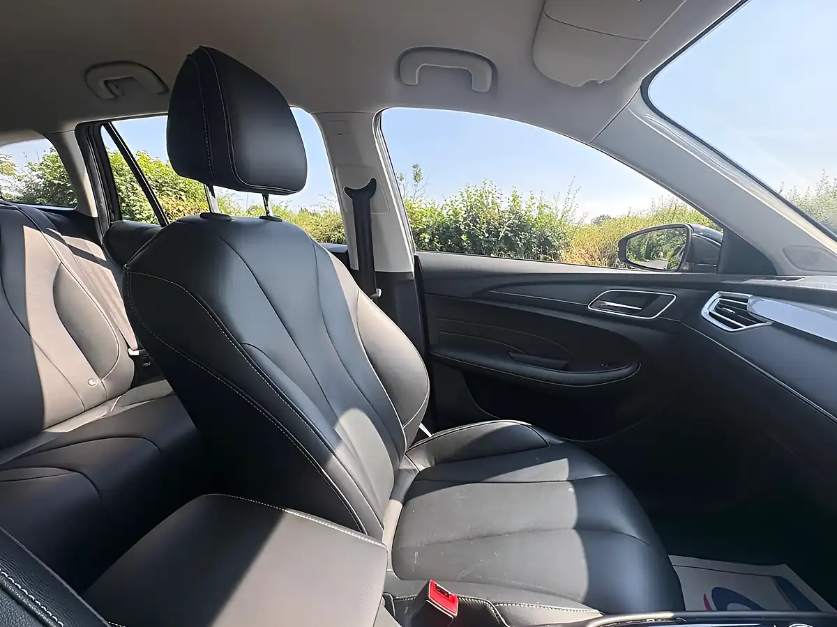 Used 2022 MG MG5 Exclusive Long Range Black - Interior and Exterior details 10