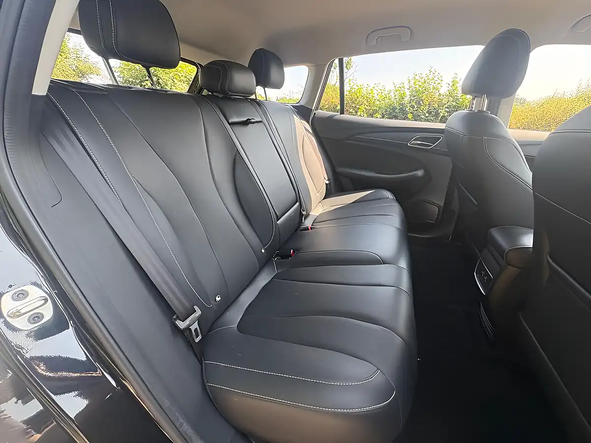 Used 2022 MG MG5 Exclusive Long Range Black - Interior and Exterior details 14