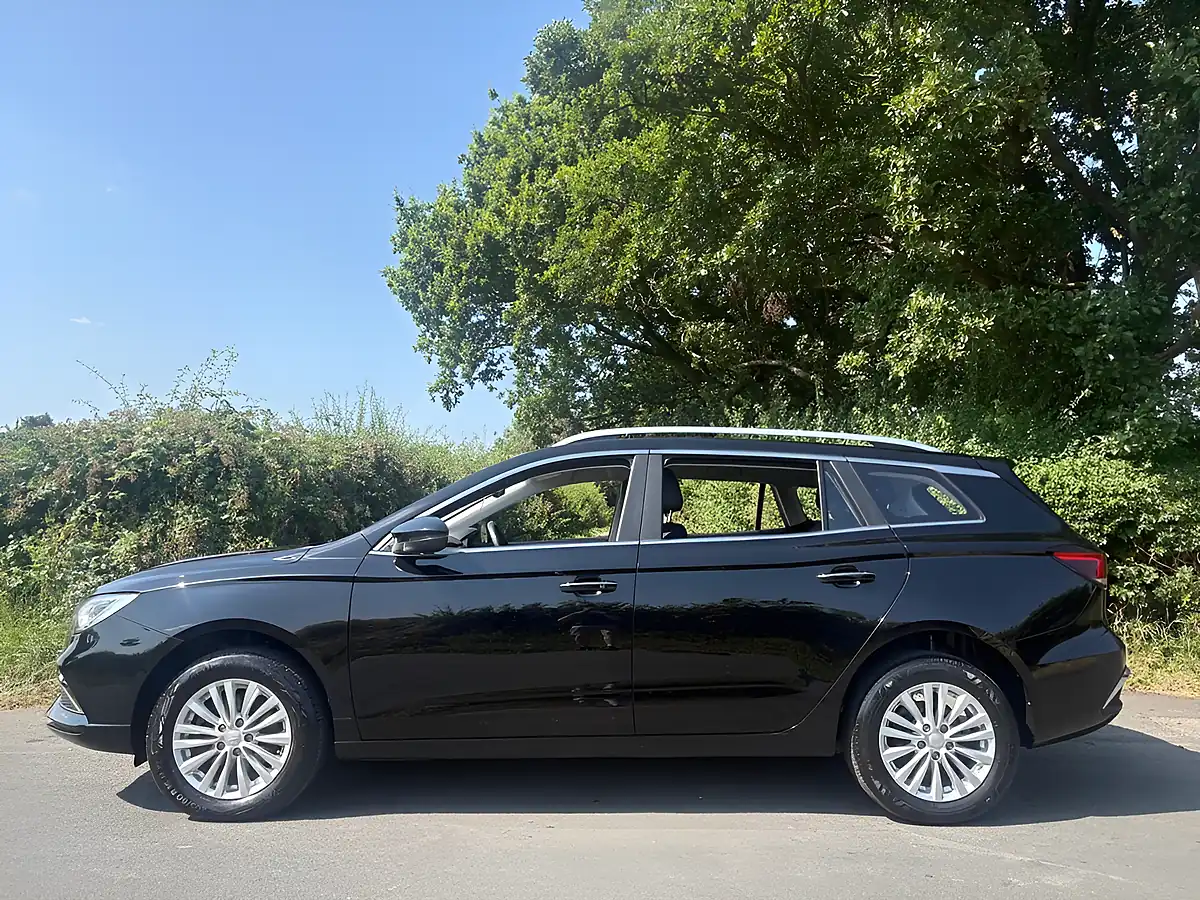 Used 2022 MG MG5 Exclusive Long Range Black - Interior and Exterior details 4