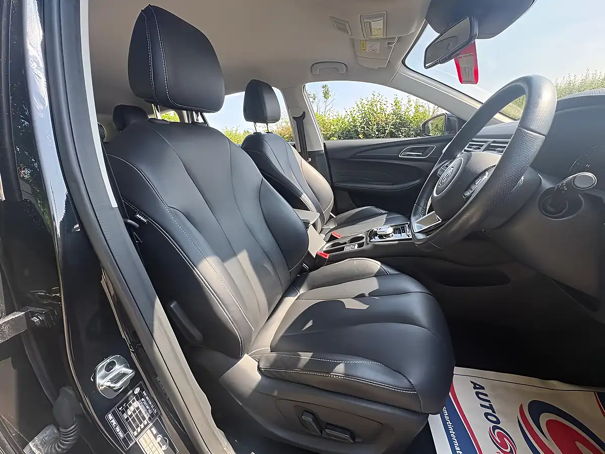 Used 2022 MG MG5 Exclusive Long Range Black - Interior and Exterior details 9